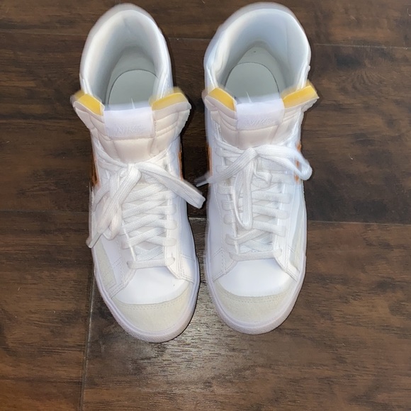 Nike White and Leopard Print High-Top Sneakers - Picture 3 of 5